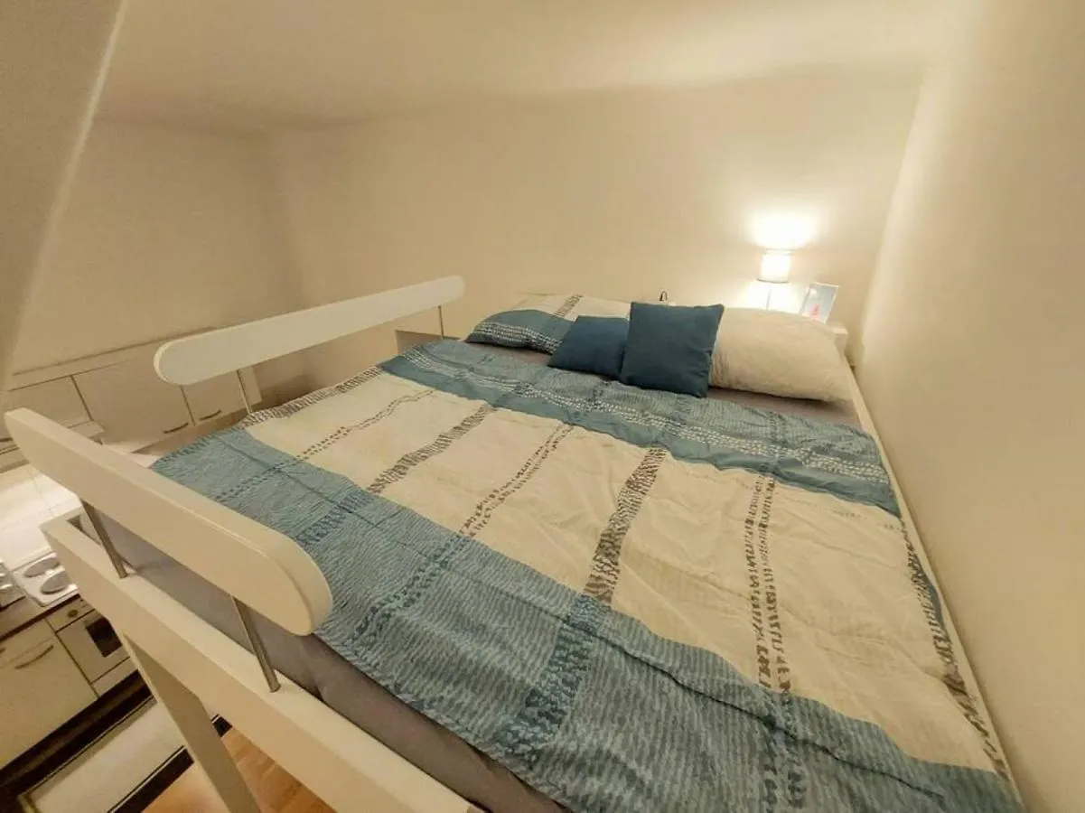 Cozy Vienna City Apartment 40M2 In Central & Beautiful Family Area Right At Subway & Park contacts