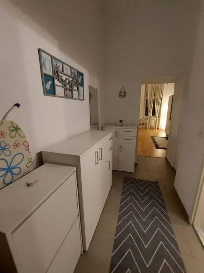 Cozy Vienna City Apartment 40M2 In Central & Beautiful Family Area Right At Subway & Park
